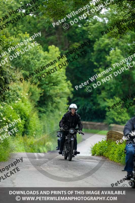 Vintage motorcycle club;eventdigitalimages;no limits trackdays;peter wileman photography;vintage motocycles;vmcc banbury run photographs
